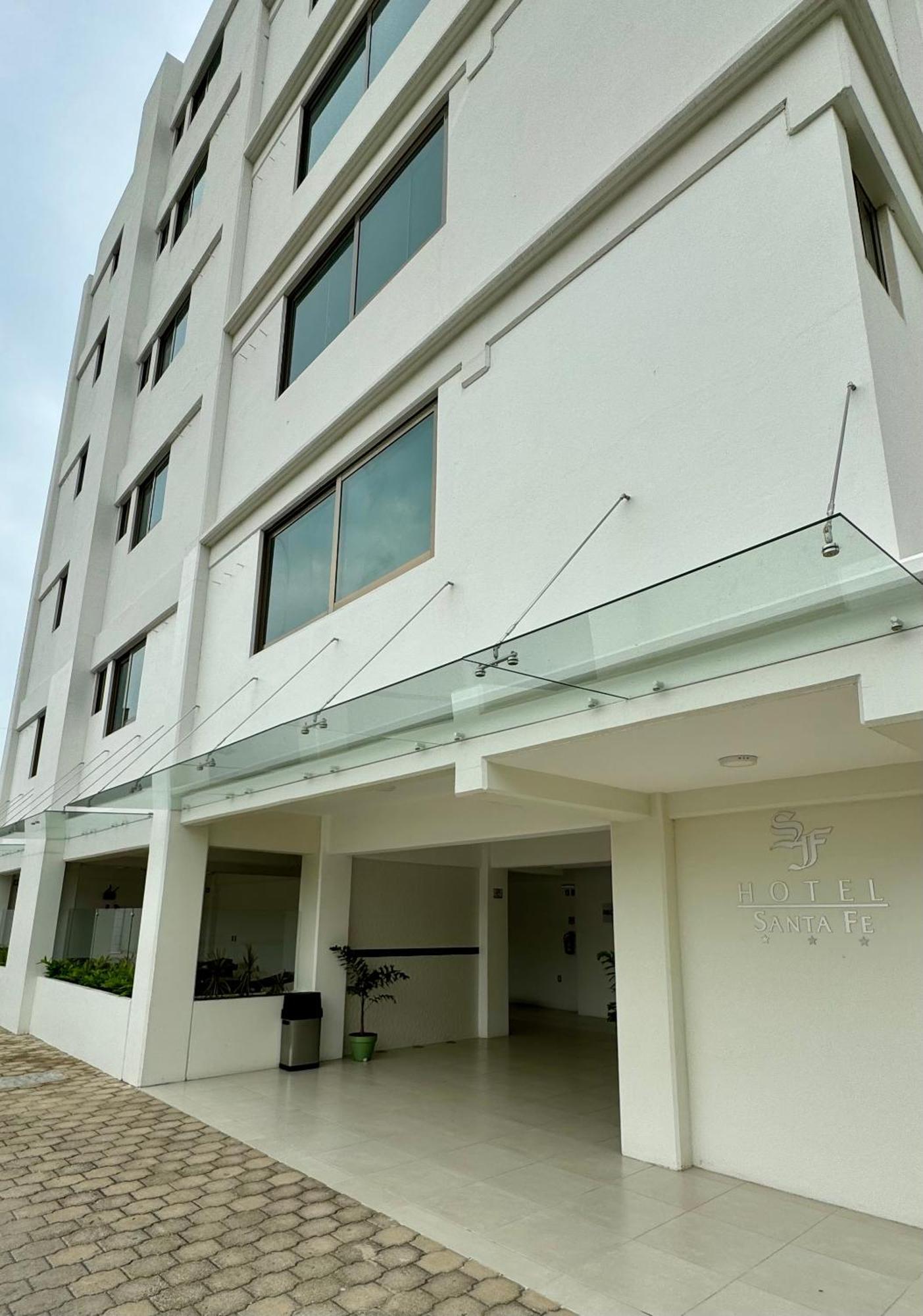 Hotel Santa Fe 图斯特拉古铁雷斯 外观 照片