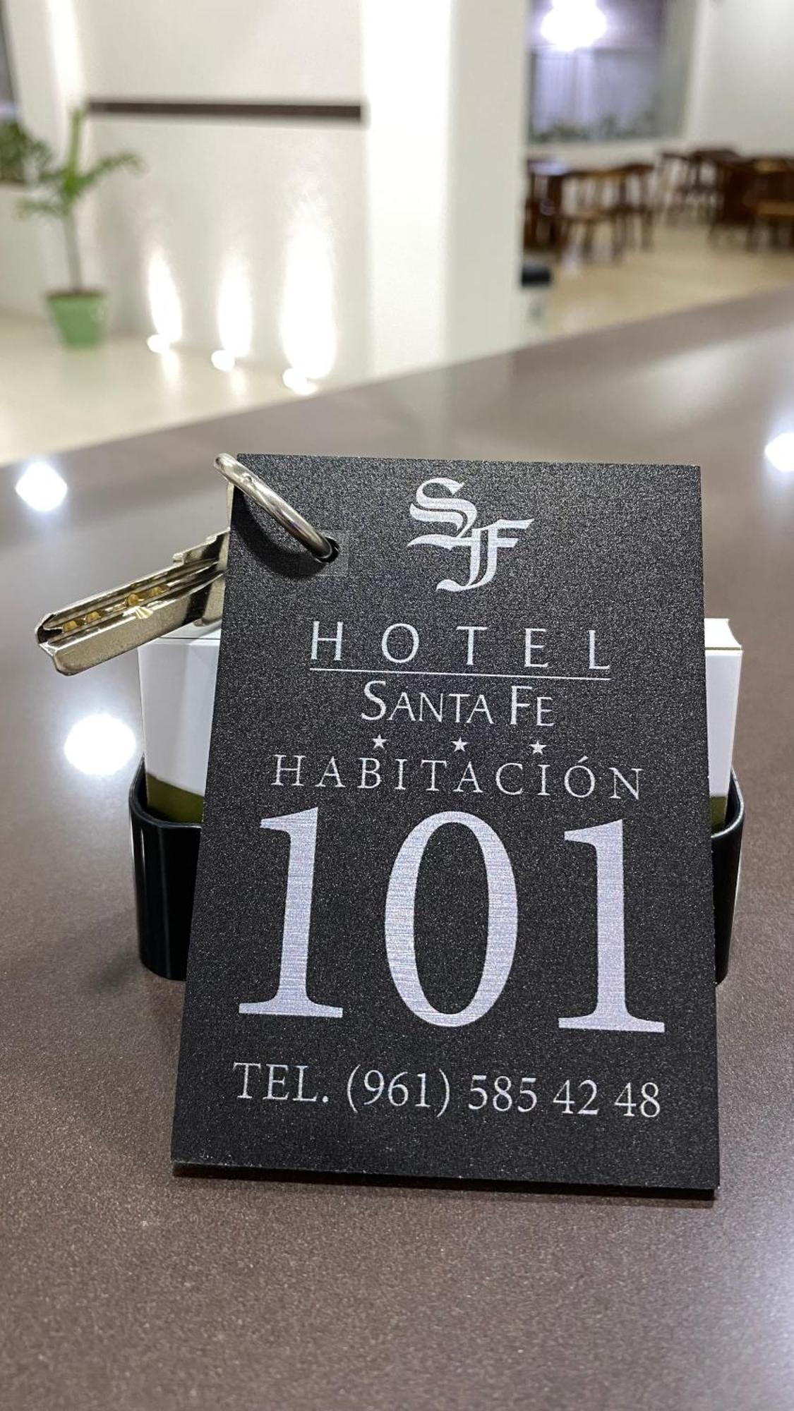 Hotel Santa Fe 图斯特拉古铁雷斯 外观 照片